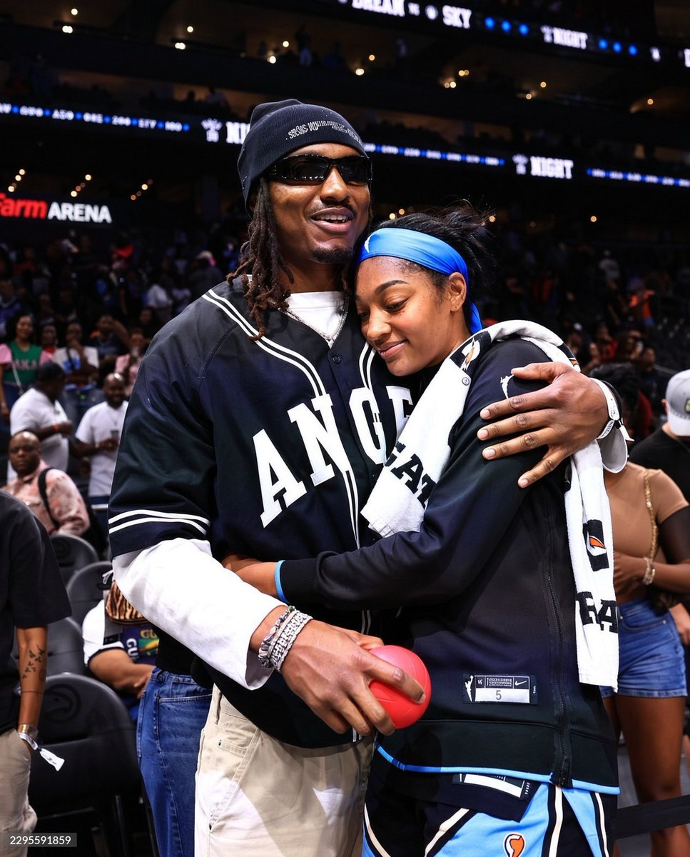 wavecheckers's tweet photo. Angel Reese &amp; Wendell Carter Jr. 💘 https://t.co/b75QfT7Cvl