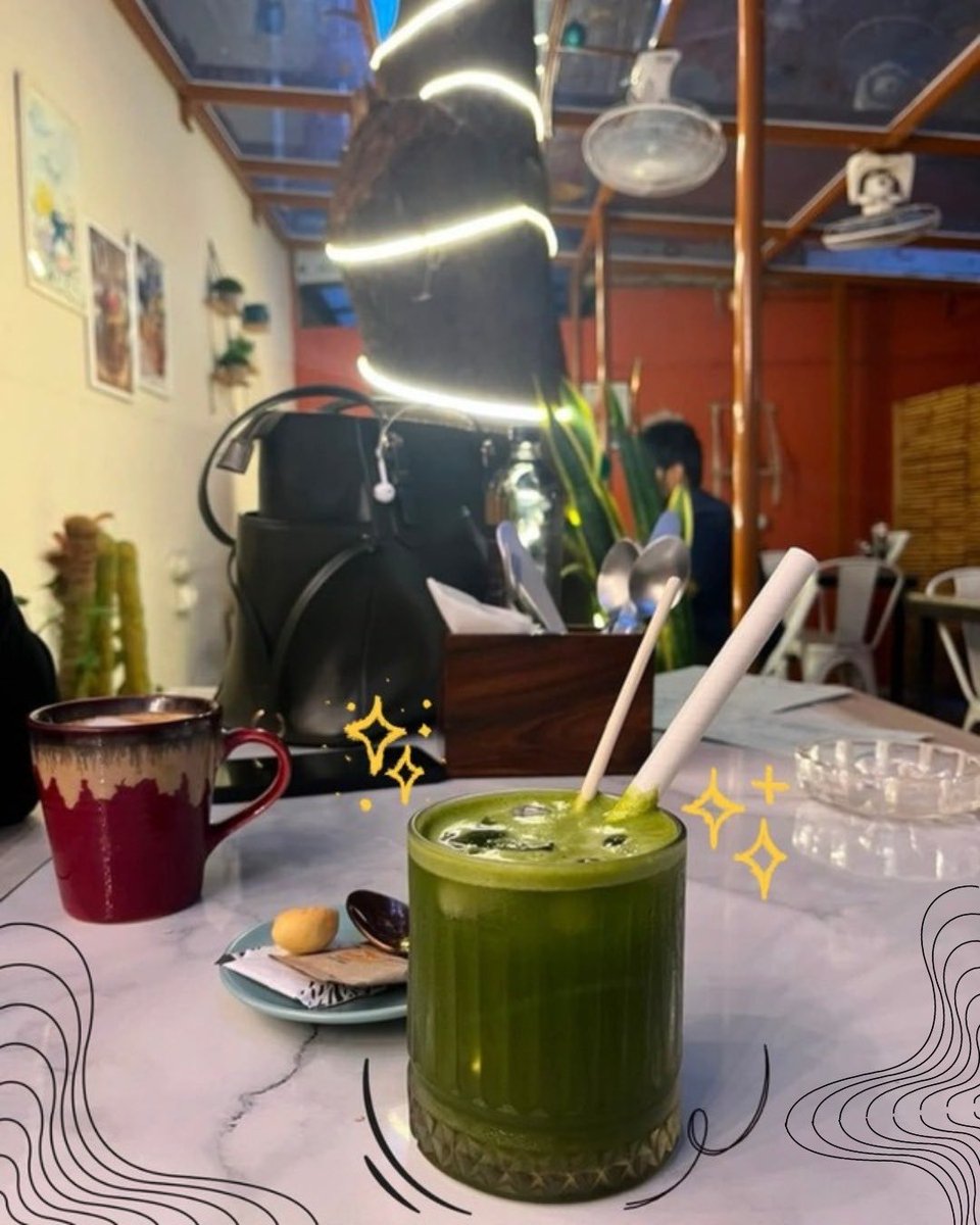 Britneymannas's tweet photo. Why are there always extreme comments when it comes to matcha?
What ever happened to just trying a new drink without having to say "oh my god it tastes like grass" or "I'm so obsessed".

Well, I just tried a new drink and that's about it. https://t.co/WnnHuFiaRq