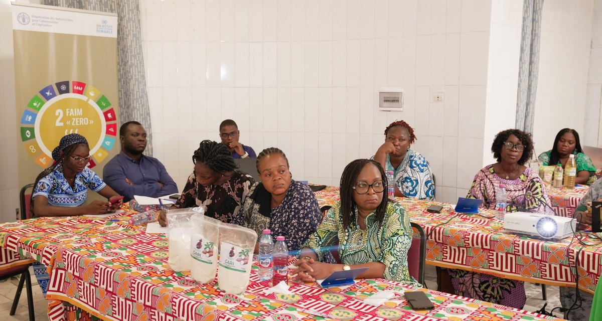 FAOauTogo's tweet photo. 📍#Lomé🇹🇬 2⃣3⃣/0⃣9⃣
À la suite de la #validation de la #NoteStratégique de #communication sur les produits agroalimentaires locaux, le déploiement des modules de formation pratique a été lancé afin d’offrir aux participants une véritable #Masterclass.
#ODD2_8_12🇺🇳 #MadeInTogo
1/2 https://t.co/i10Nq6GyaA
