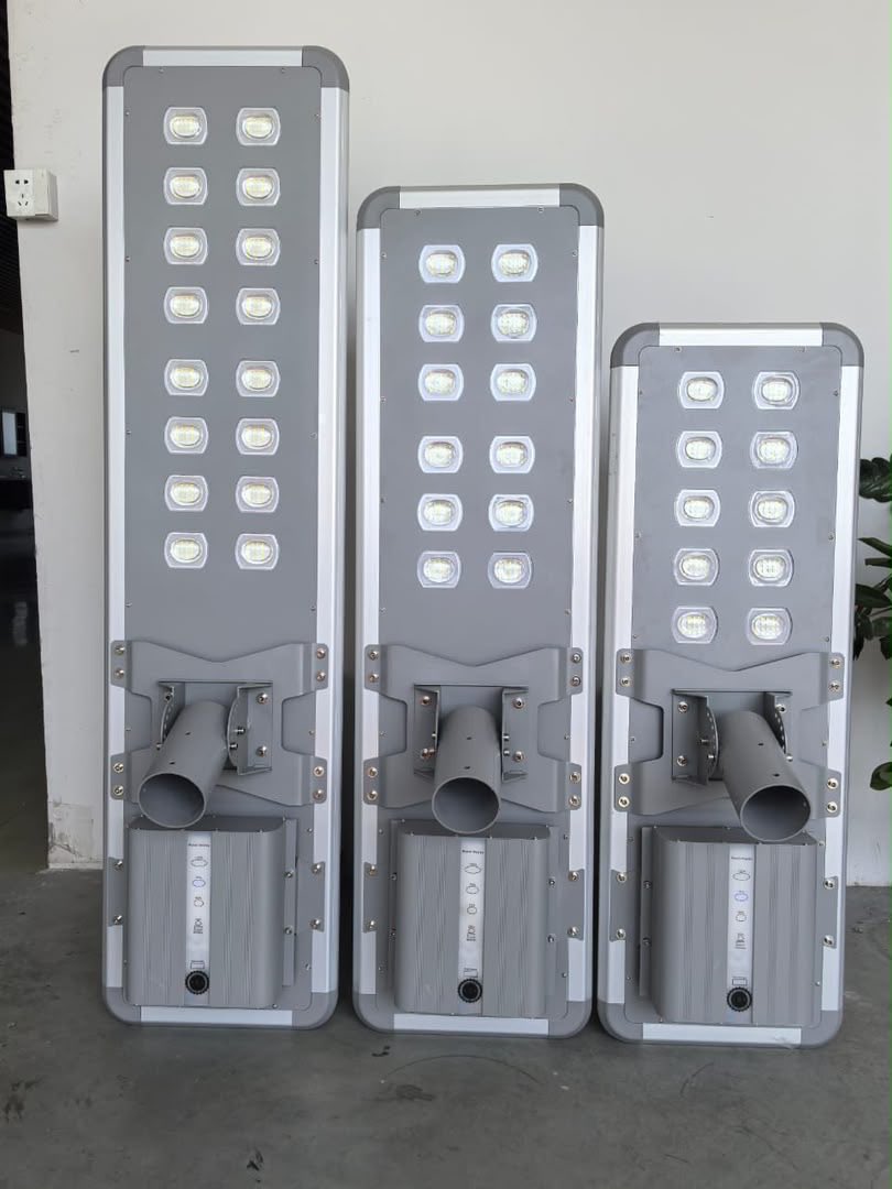 Christiantv8fj's tweet photo. Illuminate your streets, compound &amp; estate with our Solar Street Light.
✅ Auto ON/OFF (Dusk to Dawn)
✅ No wiring, No NEPA bill
✅ Remote control + Motion sensor
✅ 12hrs backup, IP65 Waterproof
Available for wholesale &amp; retail.
DM for price | Nationwide delivery +2347043875490 https://t.co/DhACamFoLF