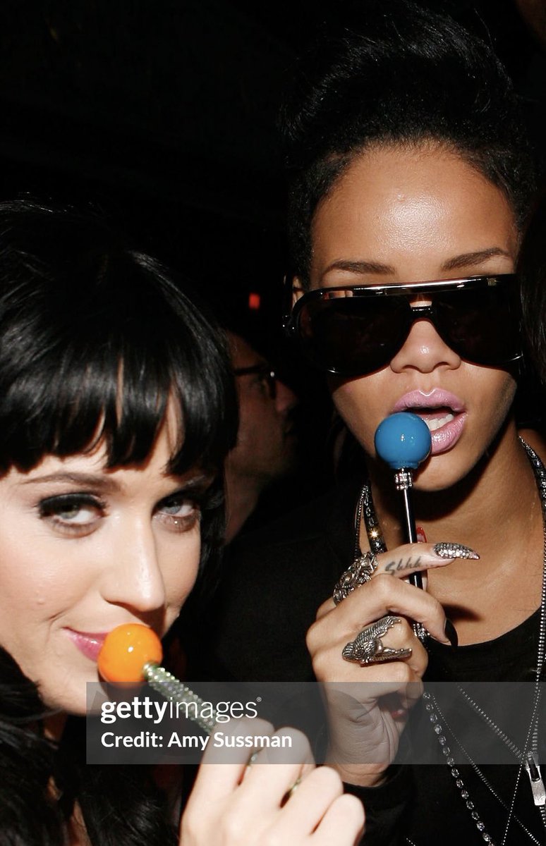 nae__paris's tweet photo. Rihanna with her Sugar Factory Lollipop (2009) https://t.co/GQEj1uiOJx