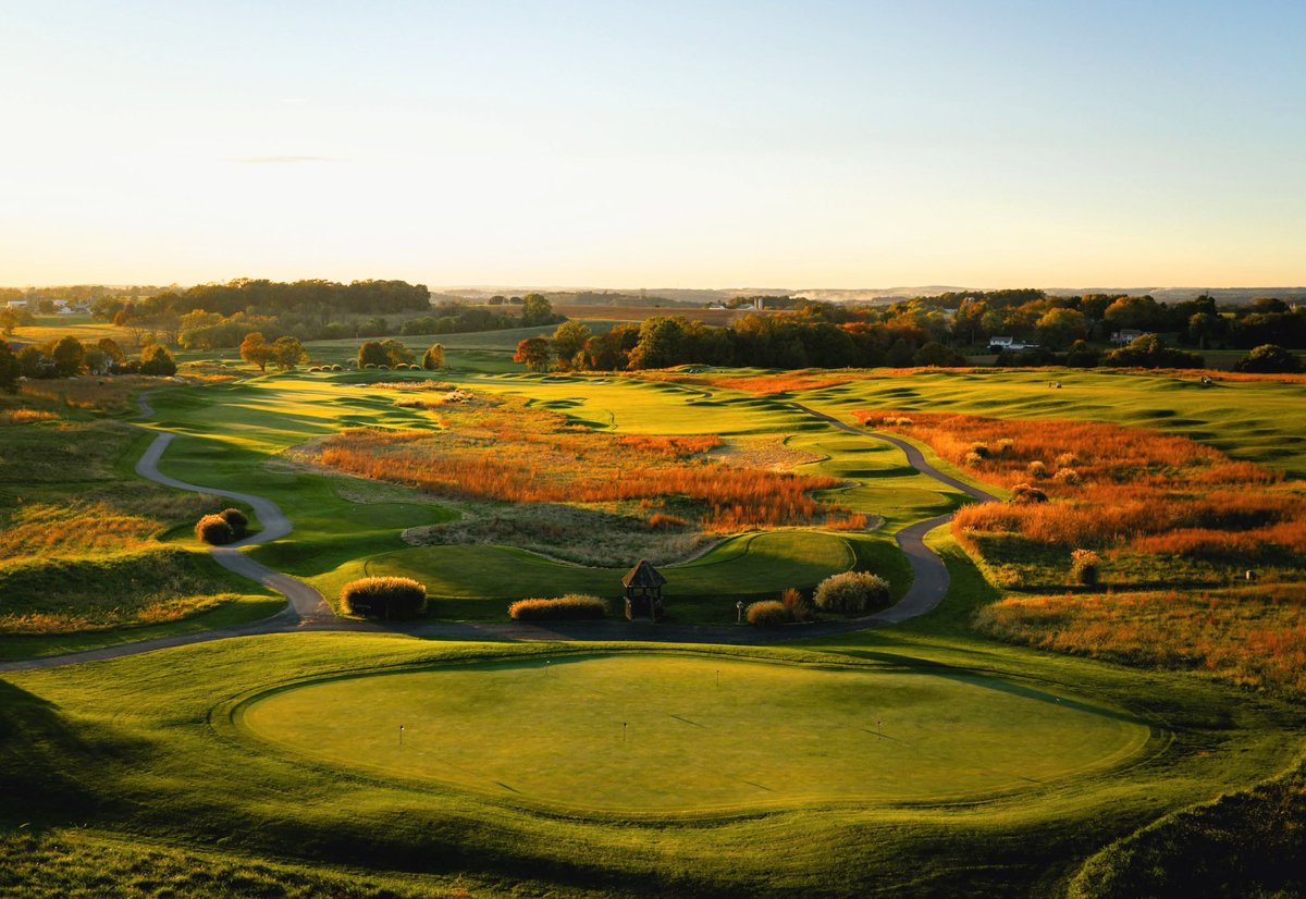 FromTheProShop's tweet photo. There's a familiar chill in the air... #FallGolf is here. https://t.co/sYUT7WvFq7 https://t.co/xbR4AaA8BR