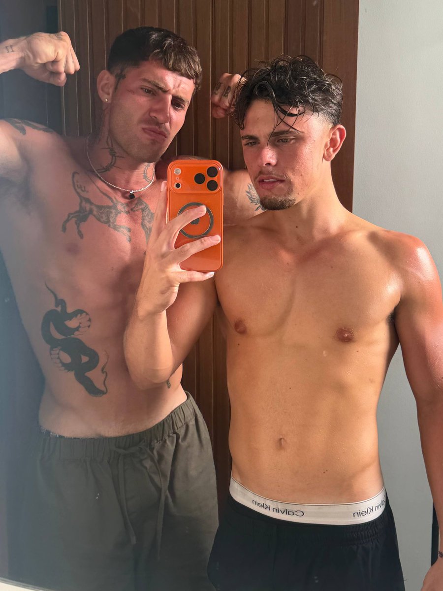 harryboybx's tweet photo. 🏳️‍🌈 https://t.co/Y2fbvfmgdj