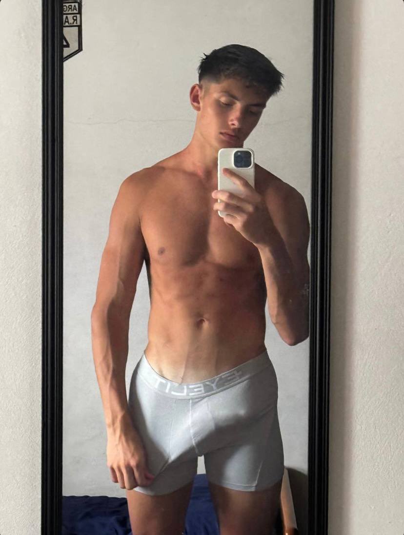 nickkk699010's tweet photo. Déjate llevar por la calentura 🔥🥵

En mi Telegram⬇️
📲👉🏻 https://t.co/uMwYXY0g7l https://t.co/YDbucJscid