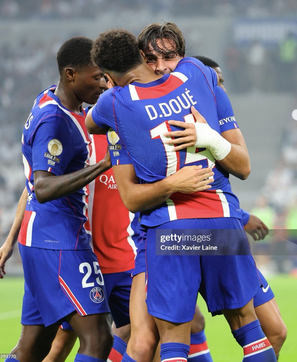 emyzxm's tweet photo. Extraño a mi psg family, ya podemos volver?😪 https://t.co/LgwH5ZpK6q