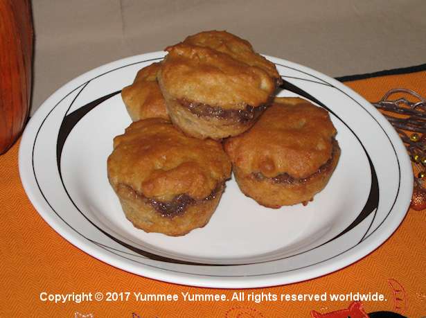 TheDreameeDog's tweet photo. Pumpkin spice is a bit over hyped. Traditional #Fall flavors are perfect for muffins. Candied Apple #muffins combine tart #apples, #pecans, #vanilla, #cinnamon, & #nutmeg for a #yummee delight. #Recipe yields 12 to 14 soft, sweet, goodies. #glutenfree https://t.co/8kfCeid4Hy https://t.co/GzjXhlXffn