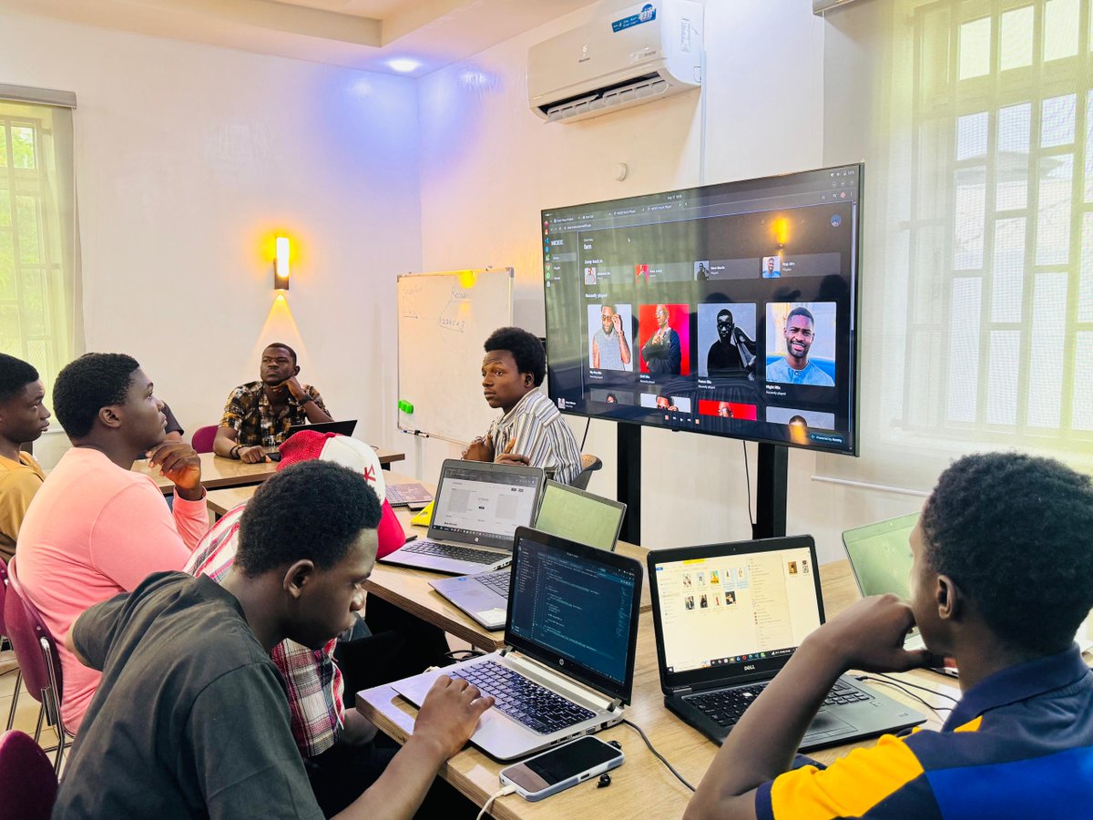 the_buidl's tweet photo. Frontend Cohort Wrap Up!

The Frontend Development Cohort at TheBuidl Grid has officially wrapped up with final project presentations.

Participants showcased what they built, walking through their projects and demonstrating how they turned frontend concepts into functional, user focused products.

This is what TheBuidl is about: creating an environment where builders gain practical skills, work on real projects, collaborate, and turn learning into real-world solutions.

Cohort complete. Projects presented. Builders ready for what’s next. ⚡

#TheBuidlGrid