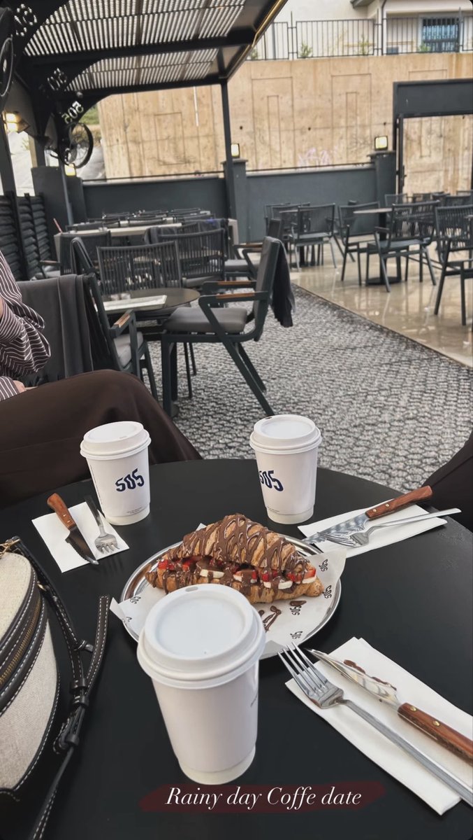 bknzbiri's tweet photo. Allahımmm bu kızlar hangi sevabımınnn karşılığı 😭🙏🏻💗 sizi çok seviyorum 😭😭😭😭 https://t.co/MMm89yqGKe