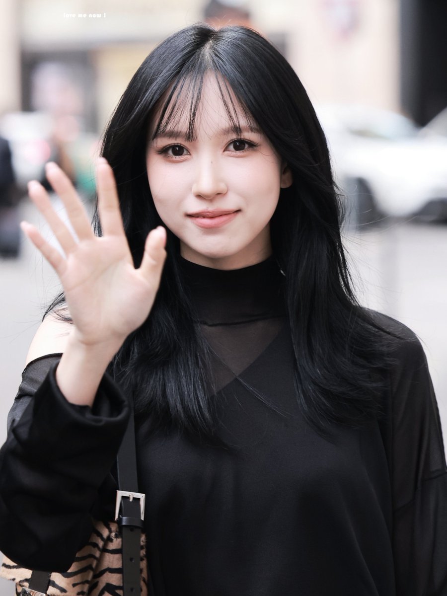 MinapenguinsTw's tweet photo. Mina looks stunning in this outfit 🖤🐈‍⬛
#Mina #TWICE #트와이스 #미나 #トゥワイス #ミナ #ONCE #MyouiMina https://t.co/RrQvBM78oF