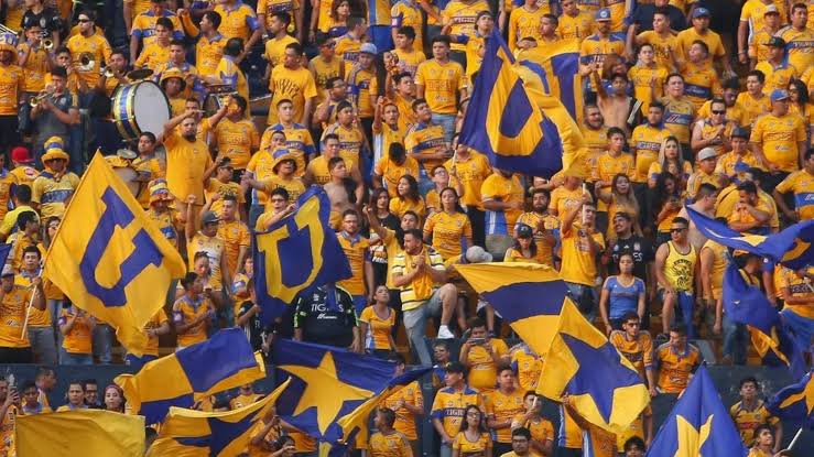 Antonio_Nelli's tweet photo. Junto a @calientesports te llevamos al duelo Tigres vs Puebla ¡Tenemos pases dobles! 

- Da RT y FAV a esta publicación.
- Síguenos en nuestras redes sociales.
- Etiqueta a la persona que te acompañará a este partido.

📌 El ganador será dado a conocer el viernes 25 de Septiembre a partir de las 12 PM.

¡Mucha suerte!