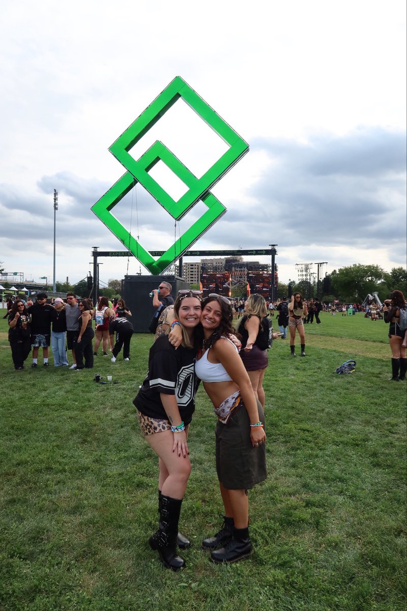 GabbyK1025's tweet photo. first experts only fest. definitely one I’ll remember forever! https://t.co/JuOZzdgbfi