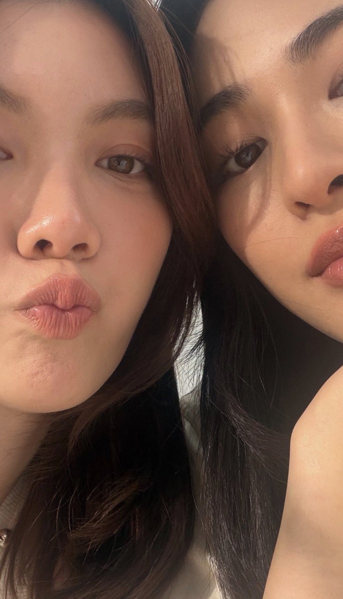 kakoh_00's tweet photo. i like friendly besties https://t.co/ldQm9Ka3QI