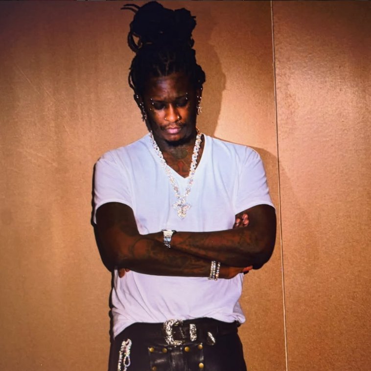 RapMais's tweet photo. 🔥YOUNG THUG REPERCUTE HABEAS CORPUS DE ORUAM E AUMENTA CONEXÃO COM RAPPER BRASILEIRO

Thug compartilhou nos stories uma reportagem sobre a decisão que beneficiou Oruam e, recentemente, também passou a seguir o artista. 

Horas atrás Oruam apareceu em um vídeo retirando a tornozeleira eletrônica enquanto usava SP5DER, marca ligada a Young Thug.