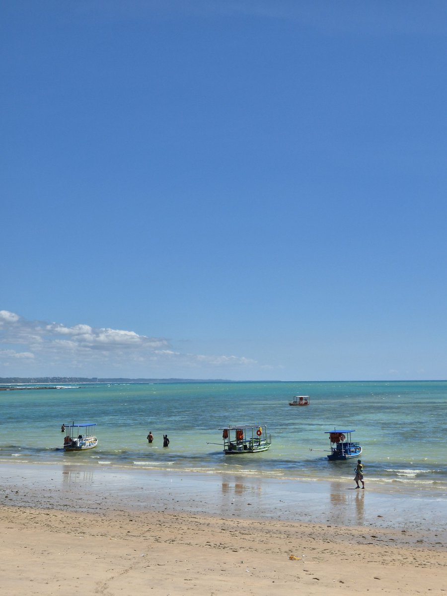 _dnka's tweet photo. tons de azul que só tem em Maceió https://t.co/6Db71a1BjP