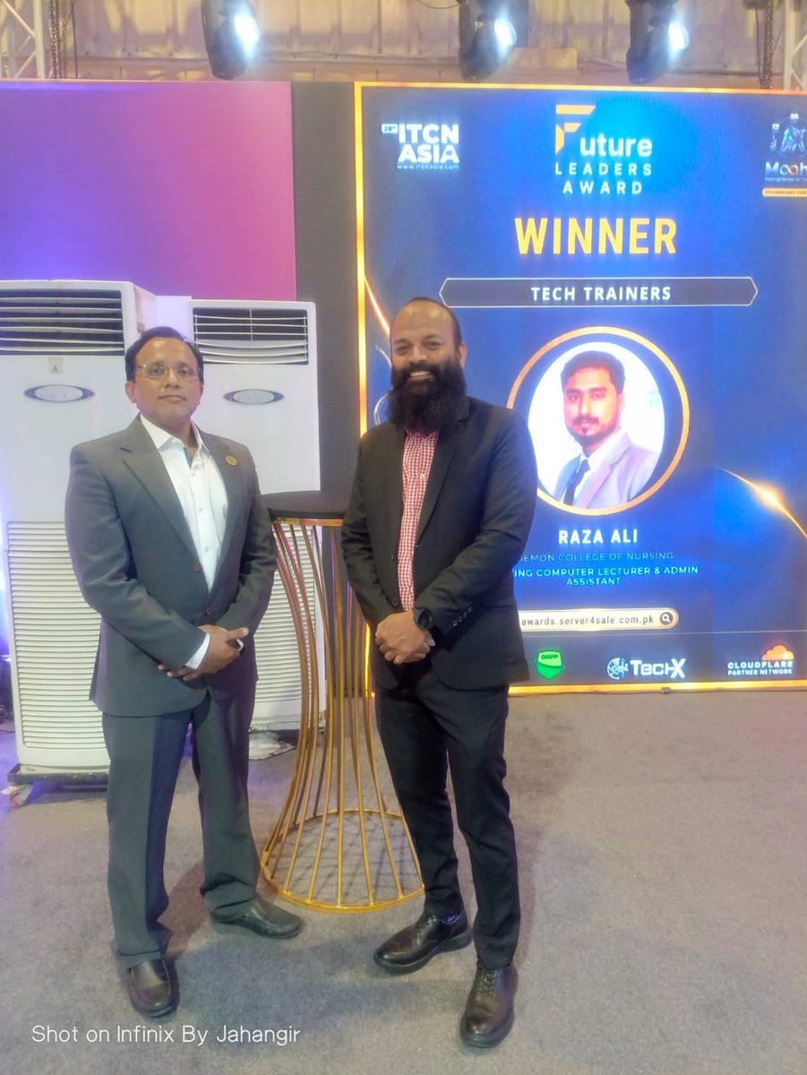 Iqbalsound's tweet photo. Thank you all, my faimly, my friends, my colleagues and especially my students 🫶
Thank you #ITCN #Server4Sale https://t.co/HGHQC8S4PR