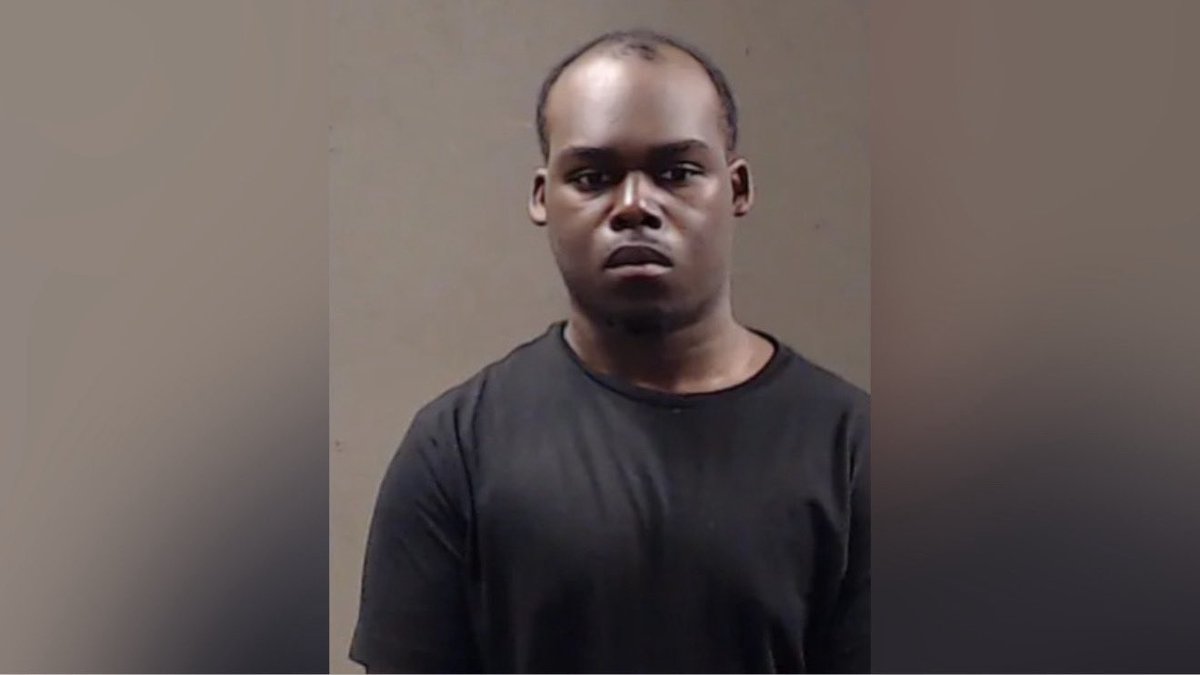 ATLUncensored's tweet photo. 18-year-old arrested after football game dispute led to DeKalb County shooting that killed 2 brothers, ages 11 and 12, and injured 2 women https://t.co/ygCWrpnTIM