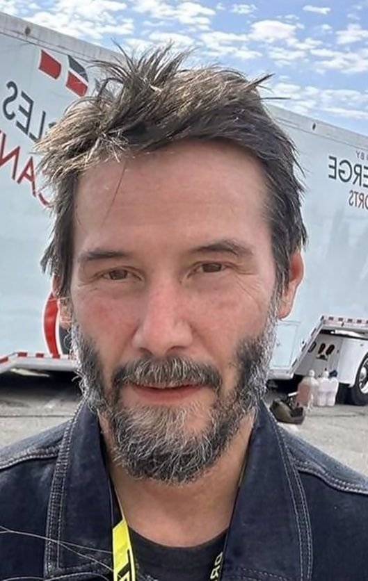 KeanuReves114's tweet photo. I smiled and said I’m okay…
but my heart still whispers your name. 💔

I don’t know what hurts more—
losing you, or knowing I still love you
after everything. 🥀❤️

Some people leave your life,
but never leave your heart. 💔 https://t.co/kzSORWy1EZ