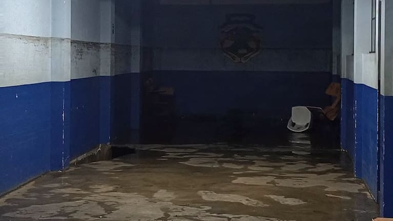 PublinewsGT's tweet photo. 🚨🏫 Postura de Educación tras hundimiento en escuela.

#SantaMaríaDeJesús #Sacatepéquez #Mineduc #Conred

https://t.co/dw0d4LSmZW https://t.co/vIFsD1HCf7