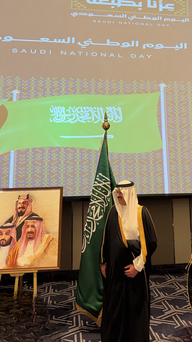 sager5_'s tweet photo. @SultanSKAlSaud ضبطتك بخوش صوره يا سعادة السفير على الحفل الحلو 🤍🤍 https://t.co/2JKm3qTiMR