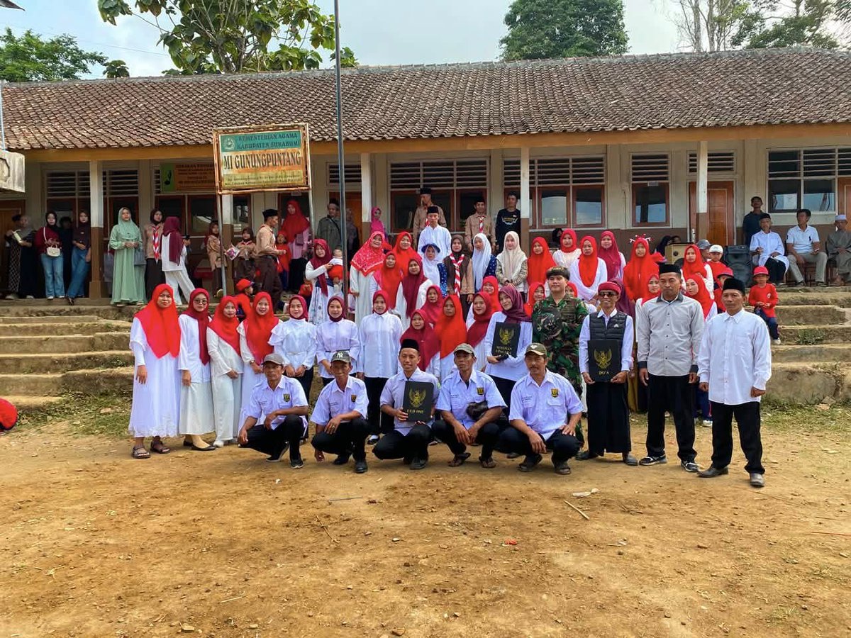 Muztfa's tweet photo. Dirgahayu Republik Indonesia ke-81. Semoga Indonesia semakin maju, kuat, dan sejahtera. https://t.co/WzWtU67uyf