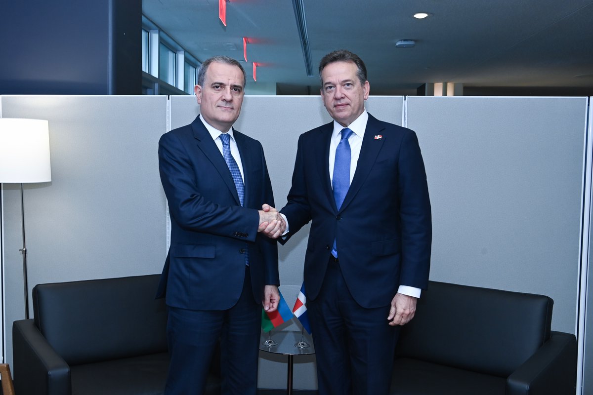 AzerbaijanMFA's tweet photo. On the sidelines of #UNGA81, FM @Bayramov_Jeyhun met with @itobisono, Minister of Foreign Affairs of 🇩🇴 the Dominican Republic.

The Ministers discussed prospects for developing 🇦🇿–🇩🇴 relations and emphasized the importance of institutionalizing political dialogue between the two Foreign Ministries.

The sides also exchanged views on bilateral and multilateral issues of mutual interest, highlighting prospects for advancing coordination within international organizations.

Following the meeting, the Ministers signed the “Agreement between the Government of the Republic of Azerbaijan and the Government of the Dominican Republic on mutual exemption of the visa requirement for holders of ordinary passports.”

Additionally, the sides signed the “Memorandum of Understanding between the Ministry of Foreign Affairs of the Republic of Azerbaijan and the Ministry of External Relations of the Dominican Republic on the establishment of a mechanism for political
consultations.”

These new agreements will significantly contribute to the expansion of our institutional framework and foster closer bilateral ties.

#Azerbaijan #DominicanRepublic #UNGA81 🇦🇿 🤝 🇩🇴