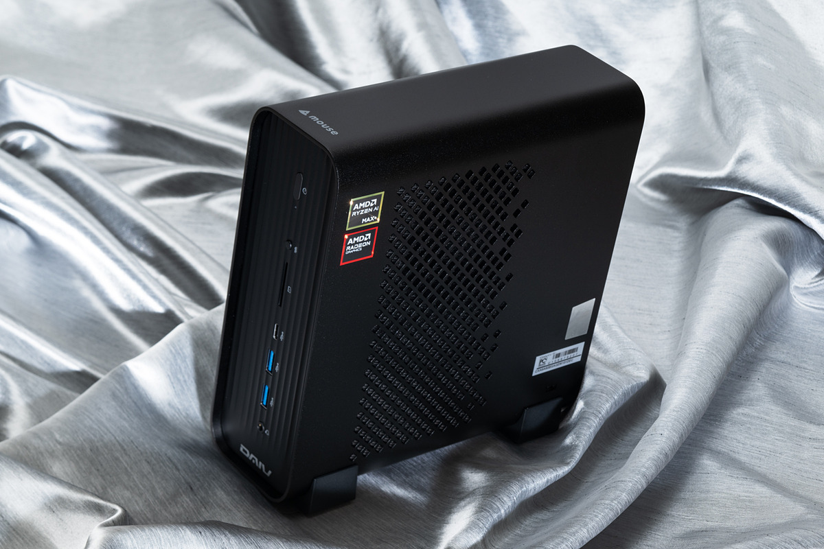 pc_watch's tweet photo. マウスコンピューター「DAIV」から登場した128GBメモリ搭載ローカルLLM向けPC。大規模モデルの実力に迫る ～ローカルLLMの動作性能から文書解析まで、… https://t.co/rnuZLkLQJ9 #Sponsored https://t.co/d8IUUbLeey