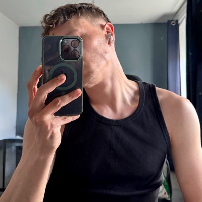 JACKXCOOP's tweet photo. No face, no case 🤫😈 https://t.co/GEoGC2lsQf