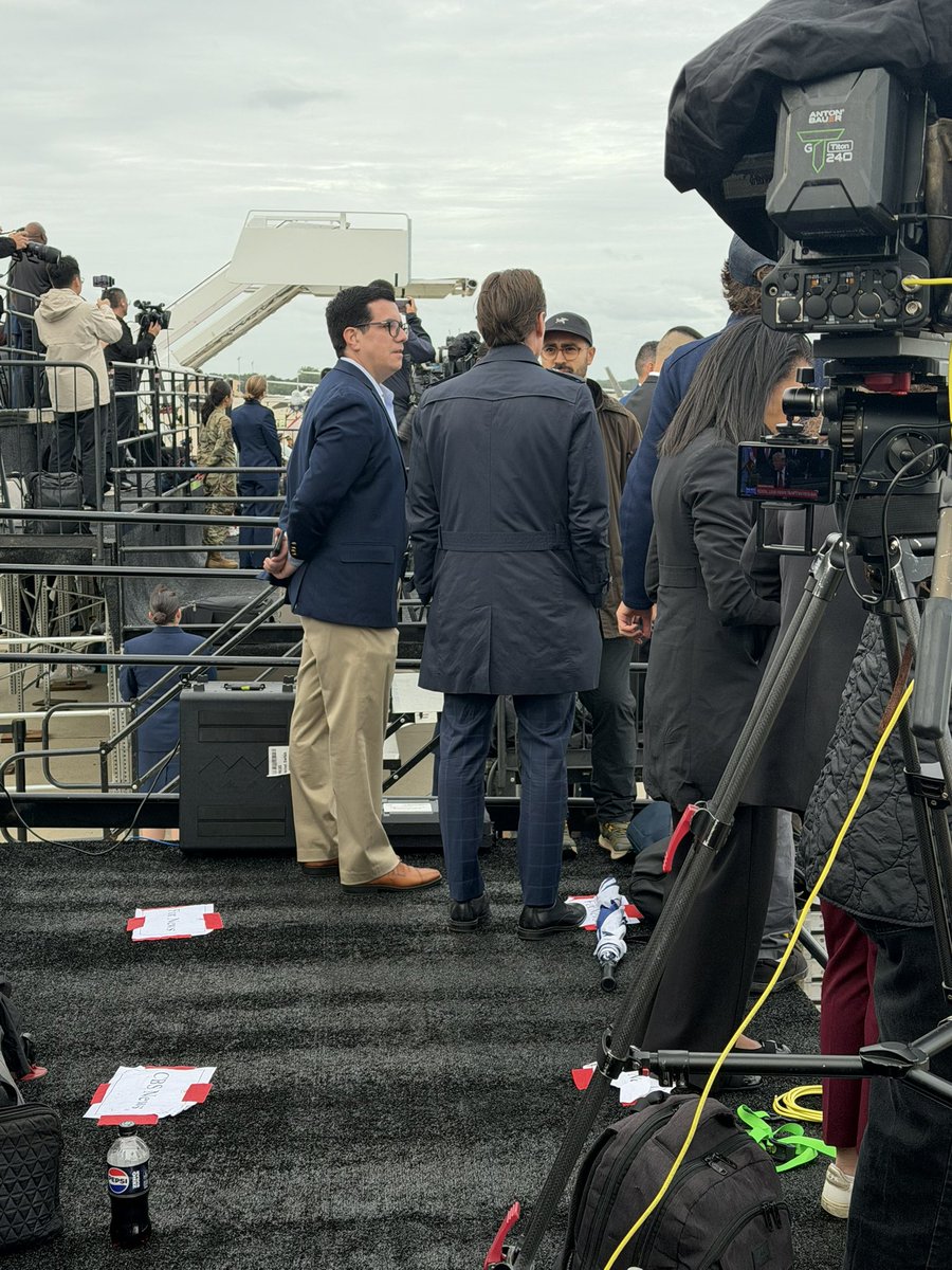 RealAmVoice's tweet photo. Fox News and CBS took down their cameras but kept their entitlement on and just stood in a prime spot to watch on the risers. https://t.co/4f3m0UMcPB