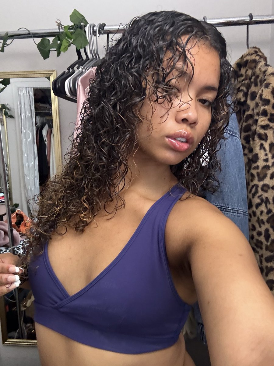 aa__bold's tweet photo. I have a crush on myself! ❤️￼￼ #fyp #selfies https://t.co/ySePGAb4ZK