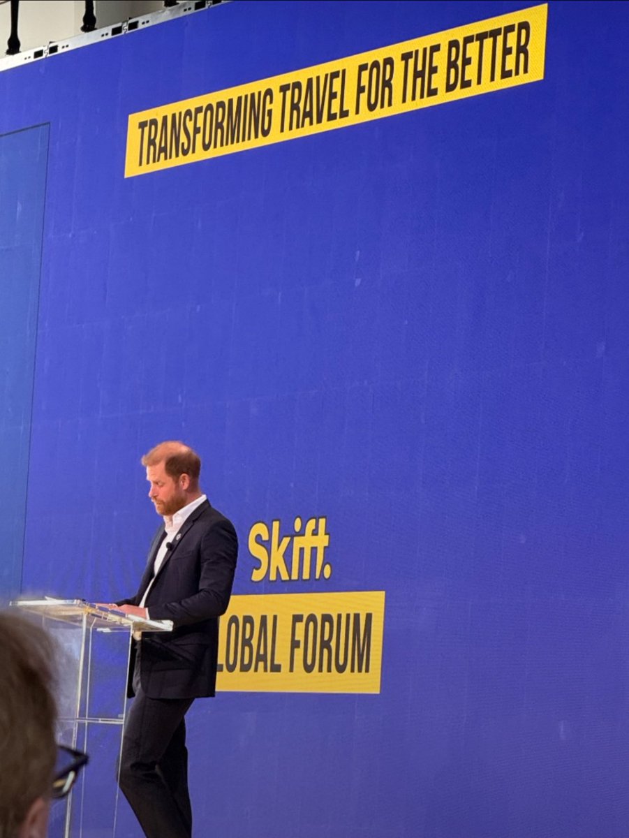 ChrisBaronSmit1's tweet photo. 🆕 Prince Harry, Duke of Sussex, Founder of Travalyst speaks at the Skift Global Forum in NYC. 

The Duke attended alongside EU Commissioner for Sustainable Transport and Tourism, Apostolos Tzitzikostas.

#PrinceHarryinNYC https://t.co/2QIQAonhwS