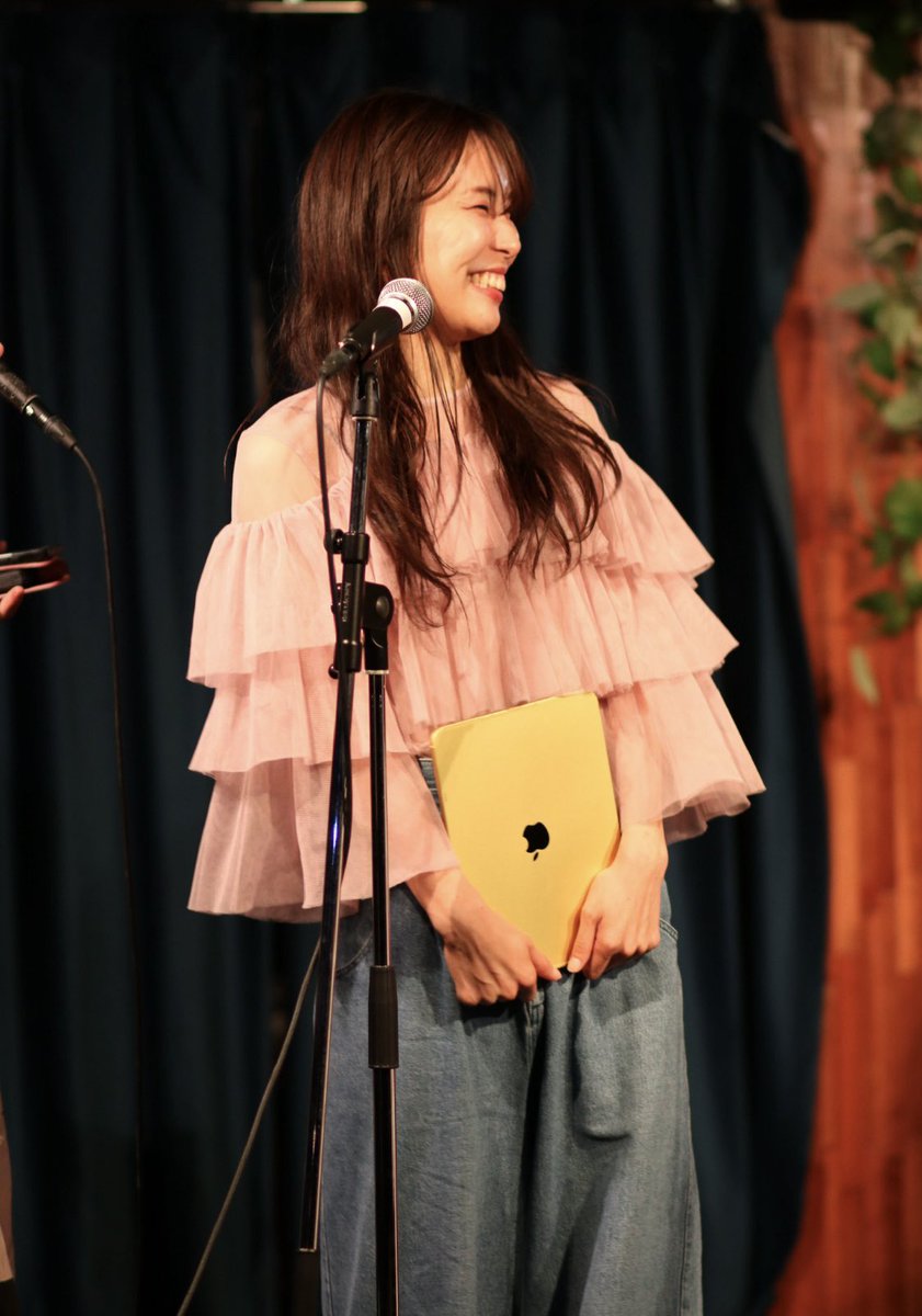 miNmi_373_'s tweet photo. おはみな☀️

みんなはシルバーウィークいかがでしたか？？
私は無事に朗読劇を終えました✨

現在、その日の映像に加え特典映像も配信中です🧸𖤐⡱
あちゃ〜、見逃したぁという方も、もう1回観たい方もぜひ╰(*´︶`*)╯♡

購入はこちらから🔻
https://t.co/H8EEFtGFLS https://t.co/tQ7KM1gTkl
