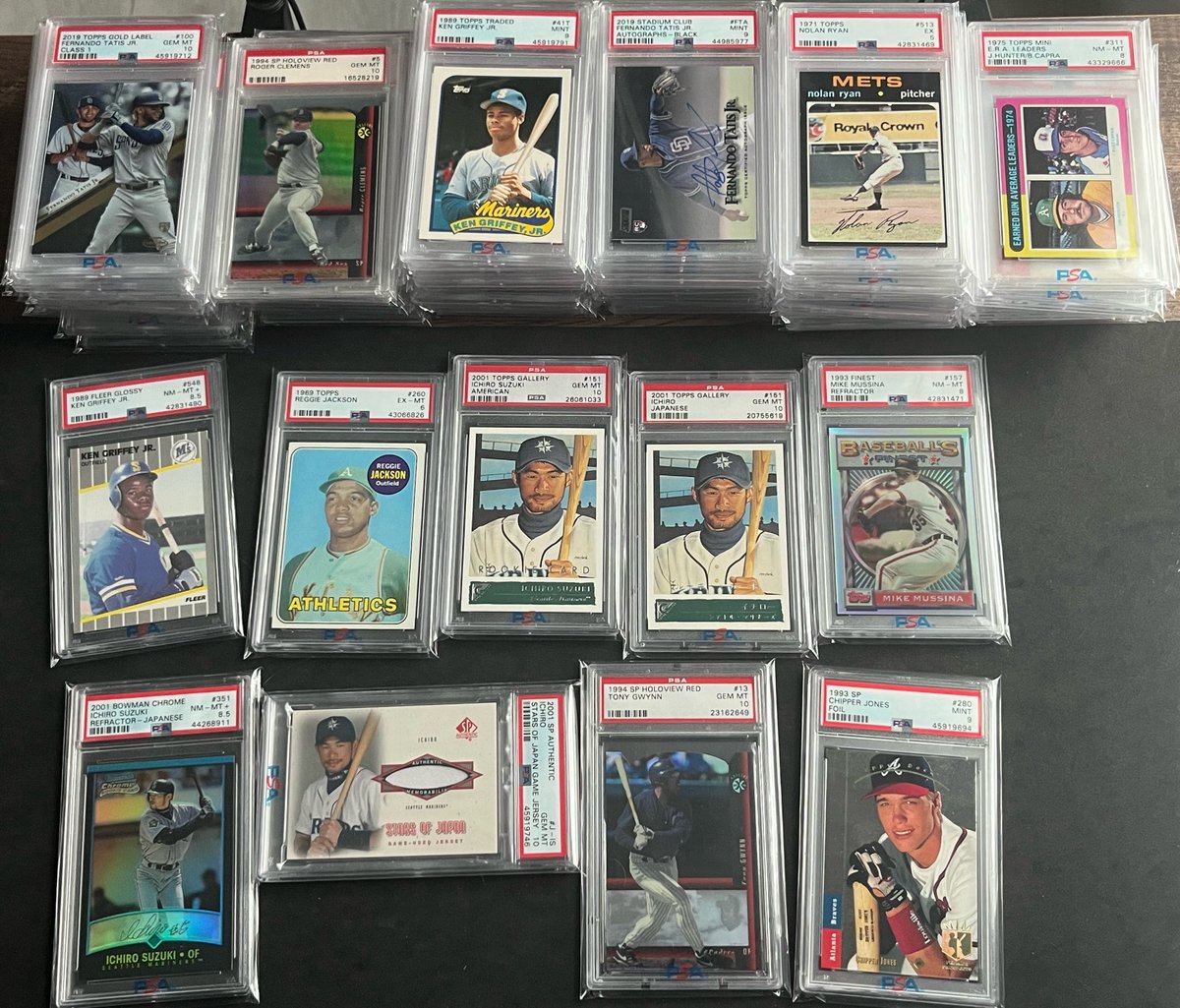 CR_cards's tweet photo. How about a slab sale tonight starting at 8 PM EST 👀 

Repost for a chance at $20 in stack credit! https://t.co/ZIPkQaGwPP