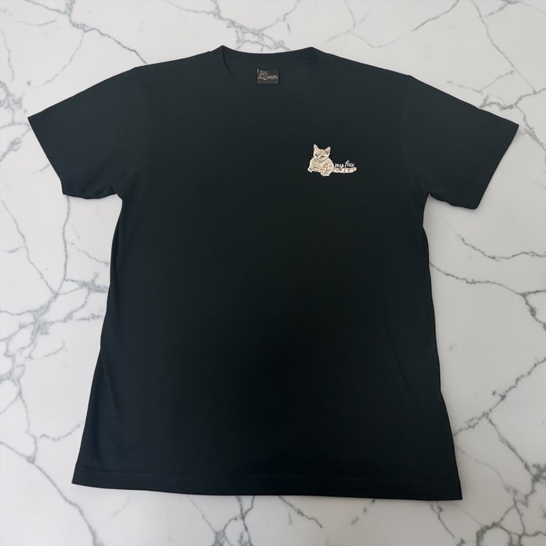 myfuu_cat's tweet photo. my fuu Embroidered T-shirt
Color：Black
Size：WM / S / M / L 🐈‍⬛

#myfuu #猫刺繍 #��Tシャツ #cat https://t.co/XjT8Bm9zVc