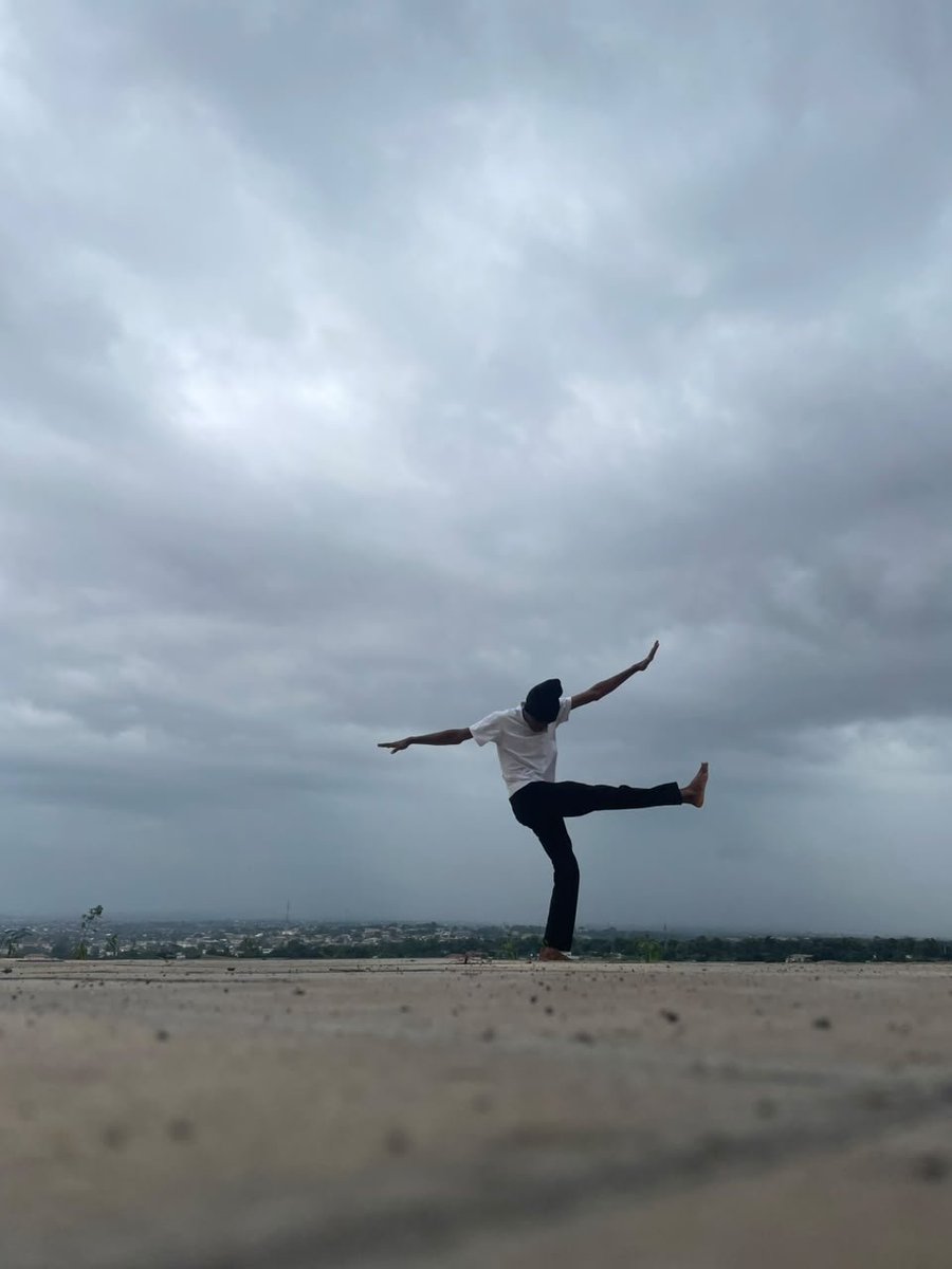 real_stepdogg's tweet photo. Miedekuku (we beg) still loading https://t.co/NDYZQtWvrP