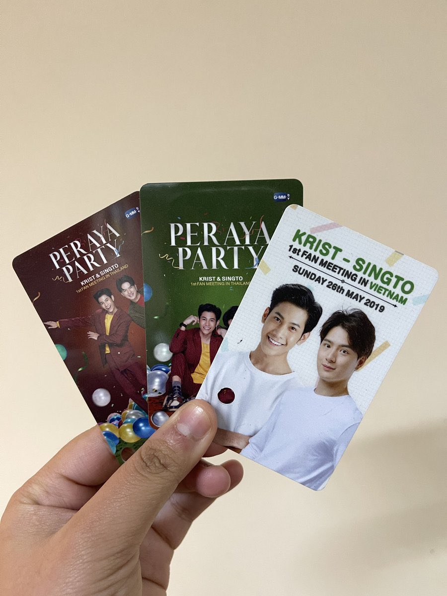 NNTTY97's tweet photo. ปล่อยบัตรแข็งคับ 
ใบละ 250฿ ส่งฟรี 
สนใจทักเดมได้ค้าบ 
#KristSingto #คริสสิงโต #ทีมพีรญา
#ตลาดนัดคริสสิง 
#ตลาดนัดพีรญา https://t.co/HqwxeaL7Ds