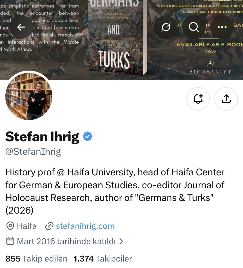 DokuzTugluKagan's tweet photo. Dünyada tanınan tek soykırım çıfıt soykırımı. Onu da almanlar yaptı demiyorlar, naziler yaptı diyorlar. Ve finalinde “hitler Atatürk’e hayrandı, hitler Türklerin yaptığı ermeni soykırımını örnek aldı” propagandasıyla mevzuyu bize bağlıyorlar.

Başını da bu stefan g*vatı çekiyor. https://t.co/uWI3j1YMLb