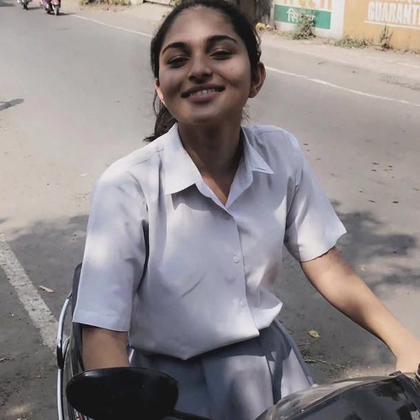 cuck_sissy_'s tweet photo. sissy me : in my school life vs me present after fucked by random strangers in my mom’s saree https://t.co/CwsL9Kboah