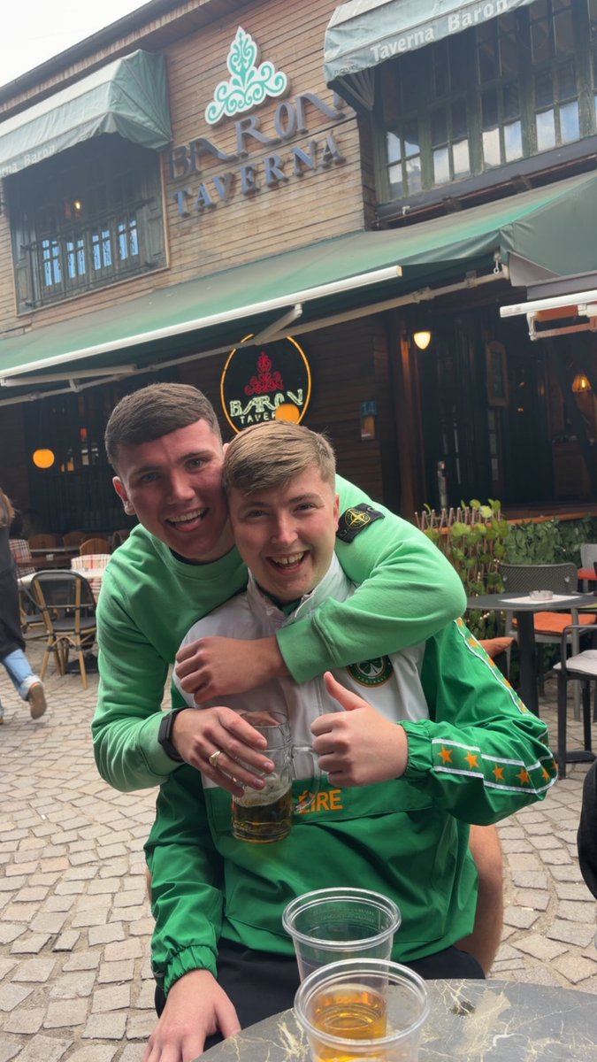 Cameronw0604's tweet photo. KOSOVO WE ARE IN YOU 🇽🇰☘️☘️☘️ https://t.co/OkzNMe6dqm