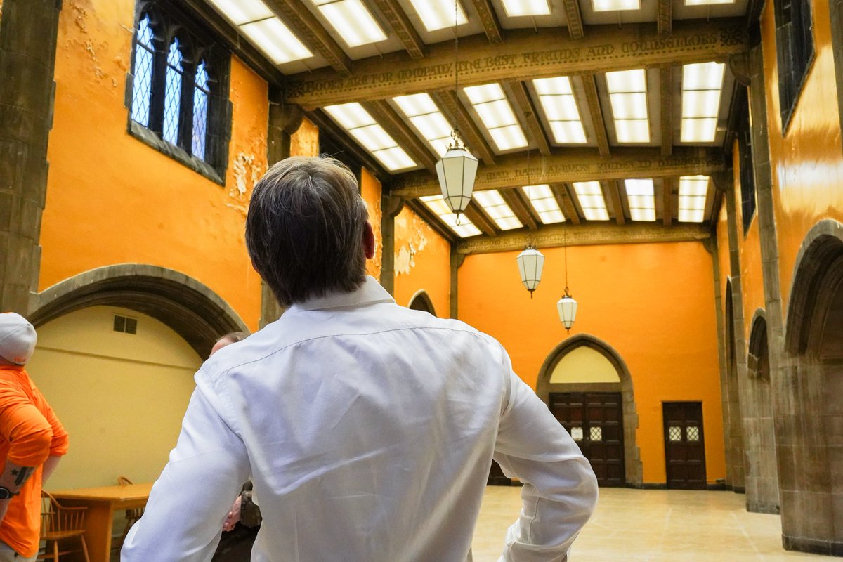 UT_President's tweet photo. Did you know Hoskins Library was once called UT’s Central Library when it opened in 1931? 📚

Nearly 100 years of history are inside these walls. It was great to tour Hoskins Library and the Carriage House at @utknoxville and get a behind-the-scenes look at the incredible collections, spaces and the great work being done by our ROTC programs.

Thanks to Dean of University Libraries Steve Smith for showing us around, and great to have John Zomchick and Mike Brady along for the tour!