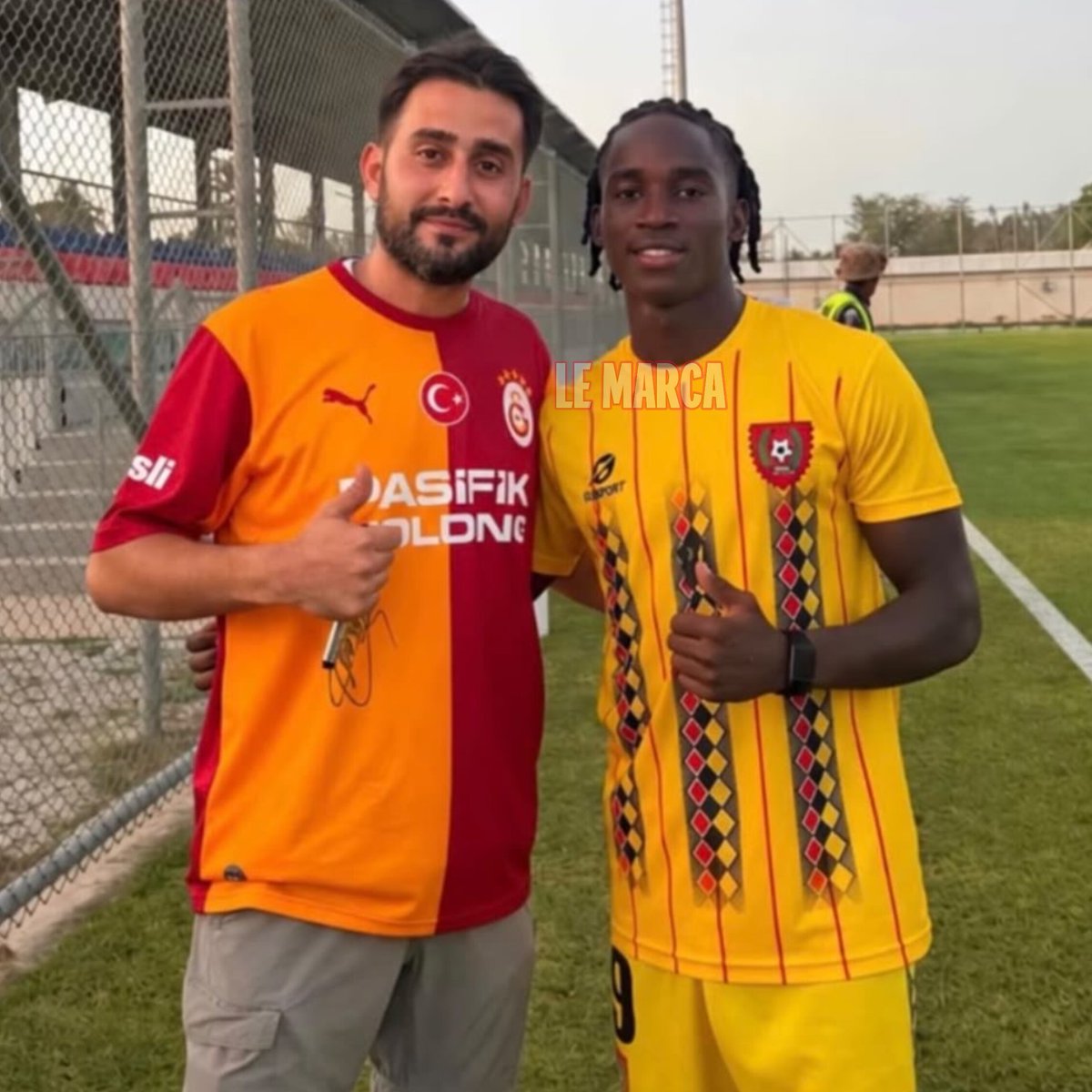 lemarcaspors_'s tweet photo. 😊 Bir takipçimiz, Tanzanya'da Renato Nhaga'yı yalnız bırakmamış. https://t.co/EnraRppNQe