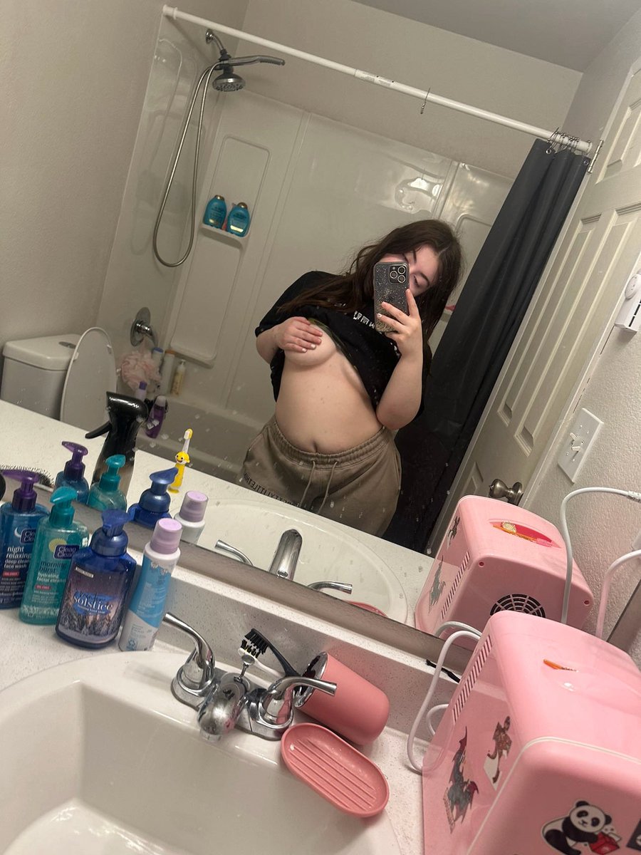hannafterhours's tweet photo. https://t.co/dWbeUbCJSq
Cum show me sum love and don’t forget to ask about my prices 🌶️💋 https://t.co/hFtsP7CD0S