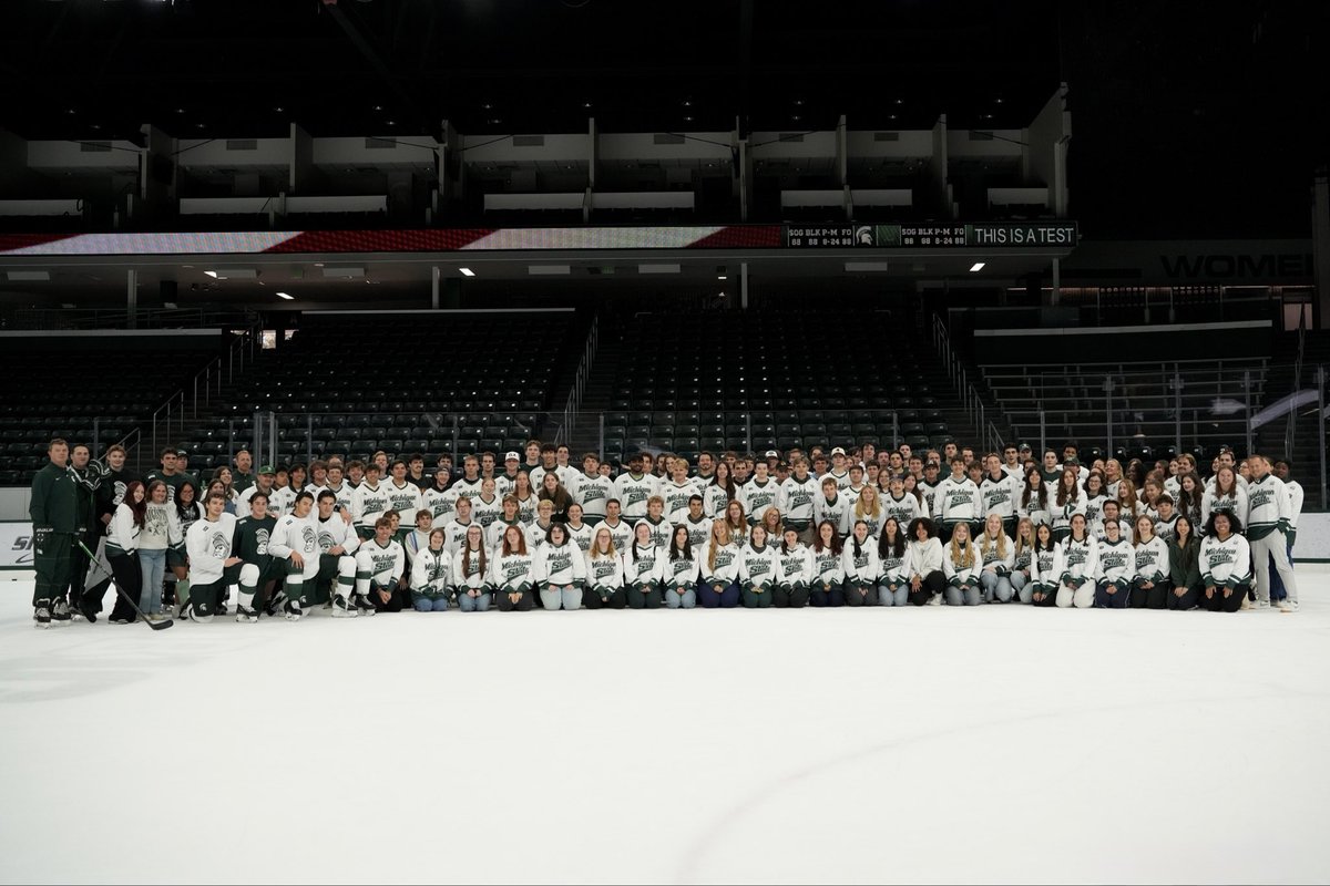 MSU_Hockey's tweet photo. Thank you to the 2,000+ @MSUMunnsters members who picked up their student section jerseys today and to the members who stuck around to meet the team after practice! https://t.co/DKwQu8MCsn