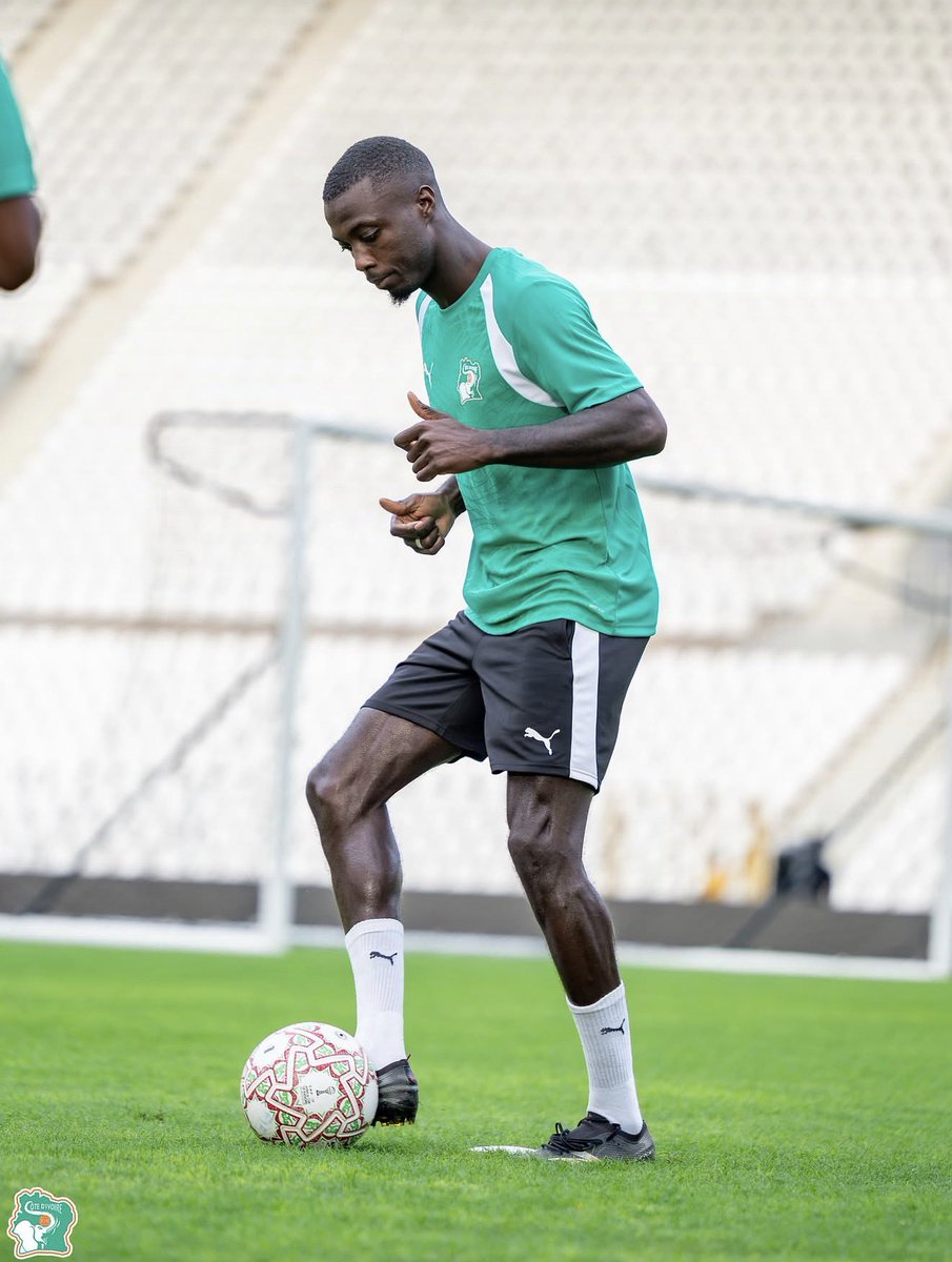 logredou's tweet photo. la page se tourne demain à bouaké ! 🐘🇨🇮 https://t.co/OpnMozNijf