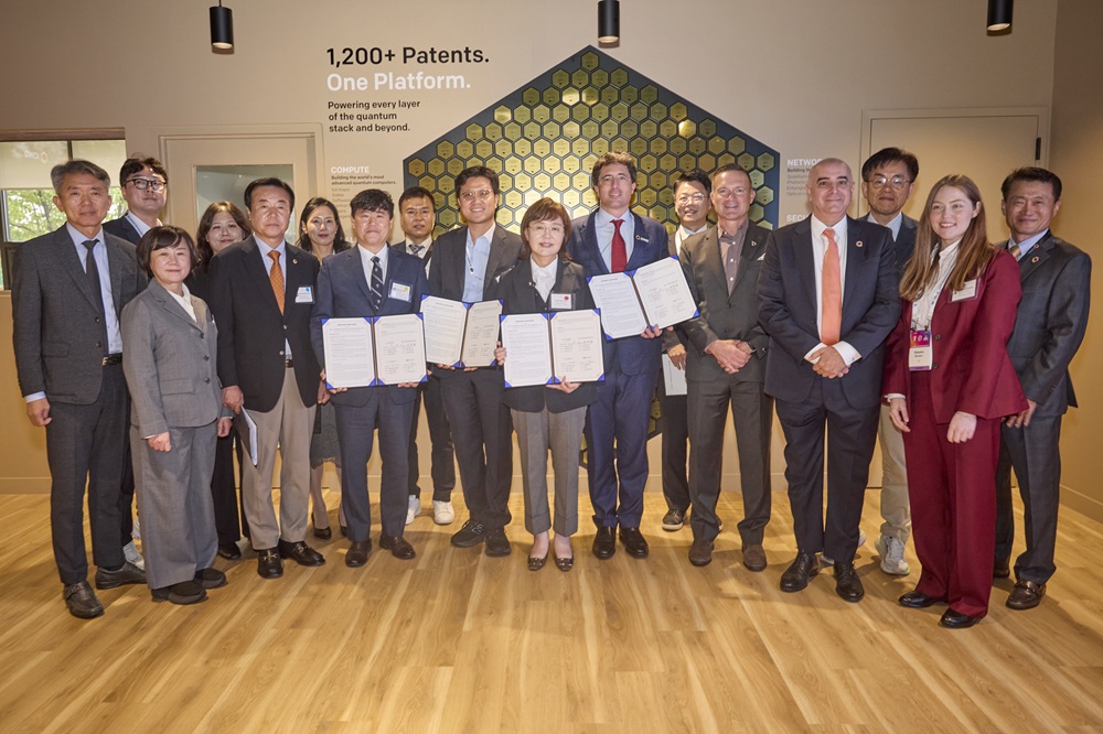 Congratulations to SDT, Inc. on being at the forefront of Korea’s quantum ecosystem! We were honored to host you today at our Executive Briefing Center in College Park, Maryland. #IonQ #QuantumIsNow #QWC2026 #IonQEBC #KoreaQuantum 📷 📷 📷 📷