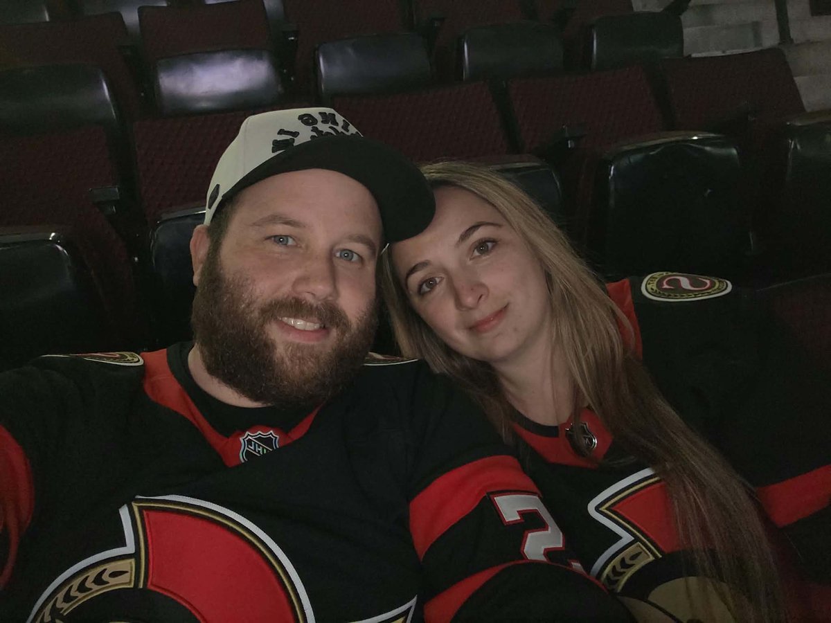 BrookeGx3's tweet photo. Feels good to be back! Let's goooo! ❤️🖤❤️ @Senators #gosensgo https://t.co/5hGjztiPHU