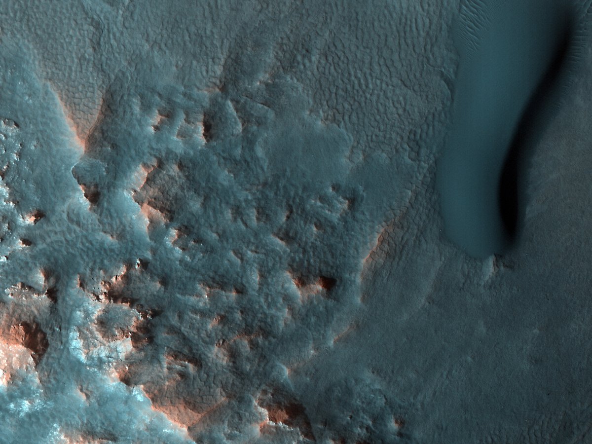 HiRISE tweet picture