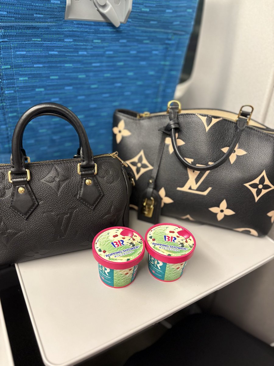 luv3zuki's tweet photo. スピーディ本当におすすめ⭐️なんでも入るし丈夫！🍒どんな服装にも合うしスピーディ持っておけば間違いない₍ᐢɞ̴̶̷.̮ɞ̴̶̷ᐢ₎✨️ https://t.co/jnpff9uYGg