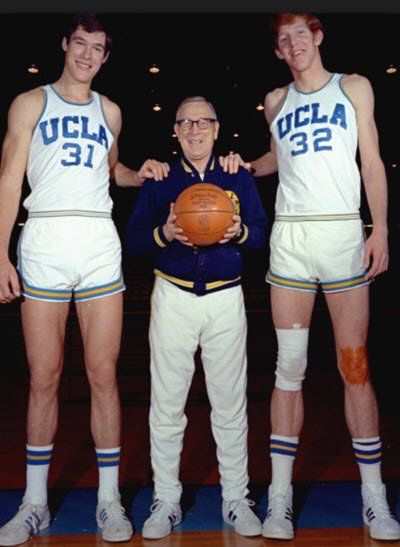 paulieknep's tweet photo. Swen Nater, John Wooden, and Bill Walton https://t.co/HHwUZfwr8l