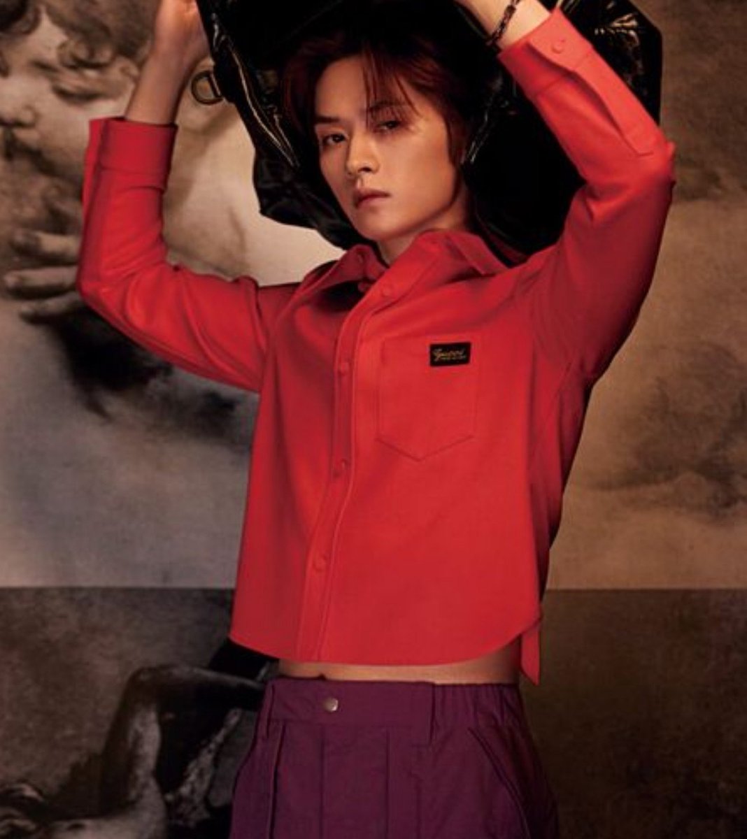 userlinoring's tweet photo. when we get a bit of naked leeknow for his editorials 😋😋🤤🤤 https://t.co/896c0SF5AG