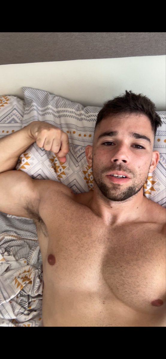 GhostedLyftBCN's tweet photo. The gym has been gymming 

#men #gym #bicep #alpha #dom https://t.co/sOlu8djKjm
